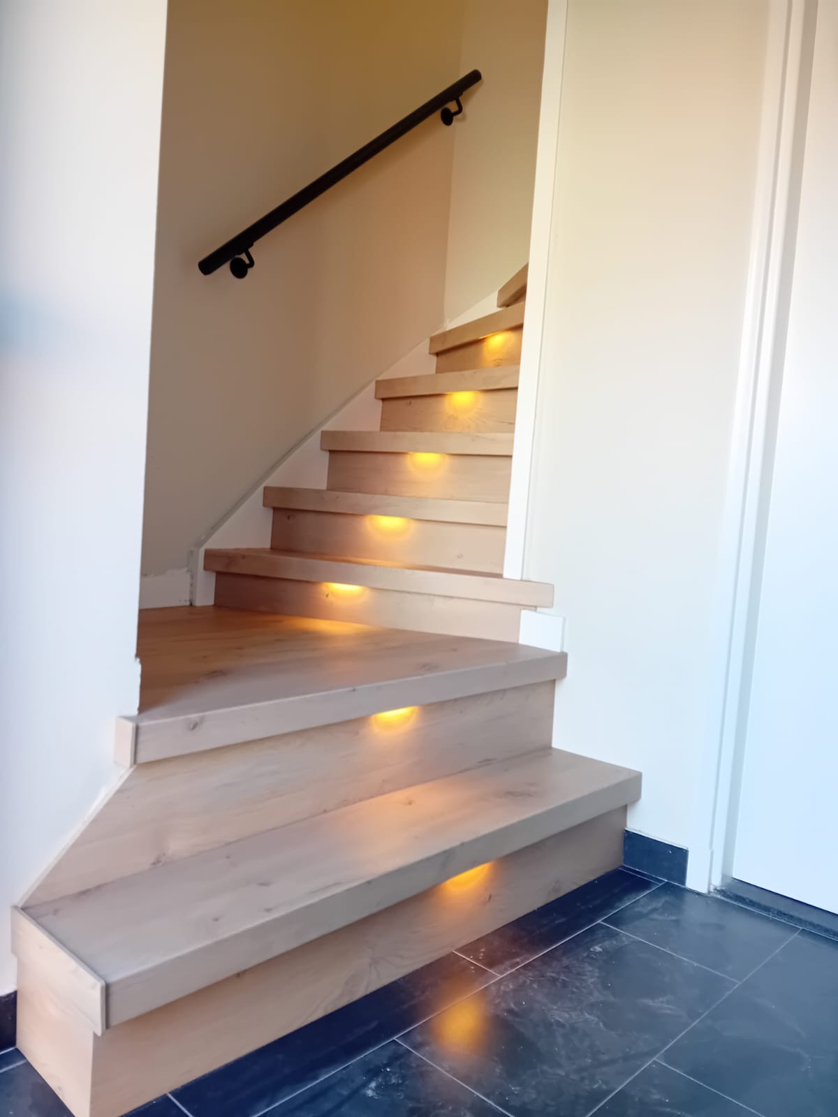 Treppenrenovierung – Seitenverkleidung